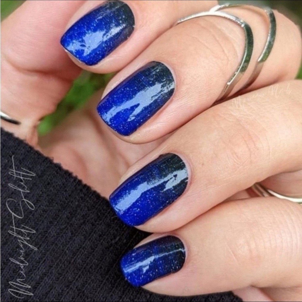 *Retired* Color Street: Midnight Shift | Black Blue Gradient Glitter Two Tone